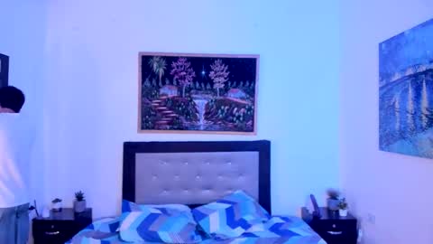 Snapshot of xxhoty0ung_boysxx chatting on 09.20.25 David and Mike online show from 09.20.25