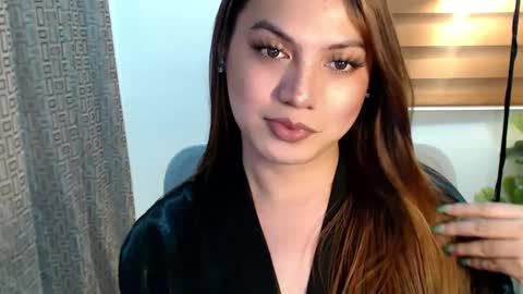 Snapshot of xxjulielovesyouxx chatting on 12.29.24 July online show from 12.29.24