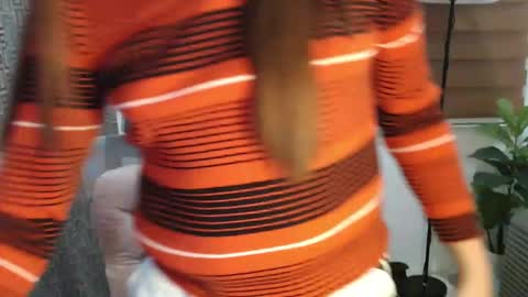 Snapshot of xxjulielovesyouxx chatting on 01.26.25 July online show from 01.26.25