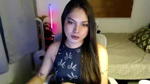 Snapshot of xxjulielovesyouxx chatting on 09.11.25 July online show from 09.11.25