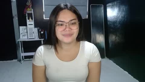 Snapshot of xxkylie_smithxx chatting on 11.03.25 Kylie Smith online show from 11.03.25