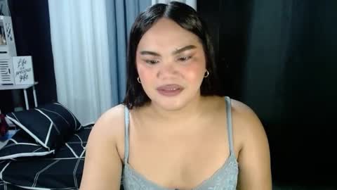 Snapshot of xxkylie_smithxx chatting on 11.17.25 Kylie Smith online show from 11.17.25