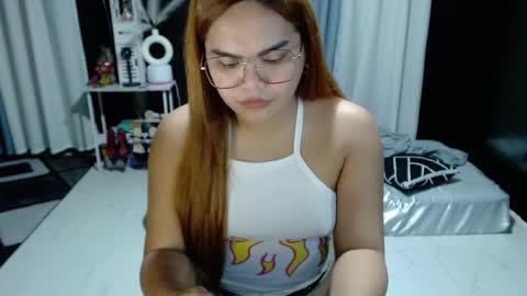 Snapshot of xxkylie_smithxx chatting on 01.06.26 Kylie Smith online show from 01.06.26