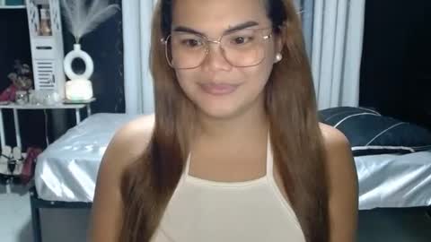 Snapshot of xxkylie_smithxx chatting on 06.19.26 Kylie Smith online show from 06.19.26