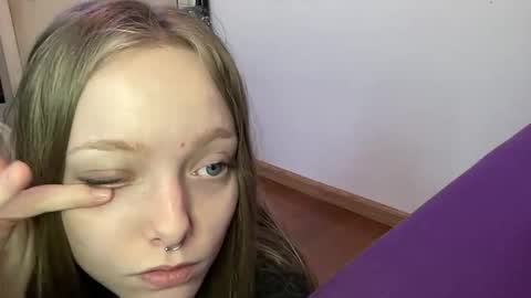 Snapshot of xxloveanastasia chatting on 12.15.25 LoveAnastasia online show from 12.15.25