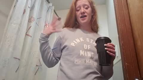 Snapshot of xxmariebliss chatting on 12.19.25 xxmariebliss online show from 12.19.25