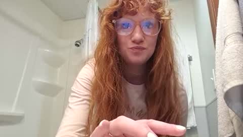 Snapshot of xxmariebliss chatting on 01.12.26 xxmariebliss online show from 01.12.26