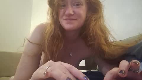 Snapshot of xxmariebliss chatting on 03.18.26 xxmariebliss online show from 03.18.26