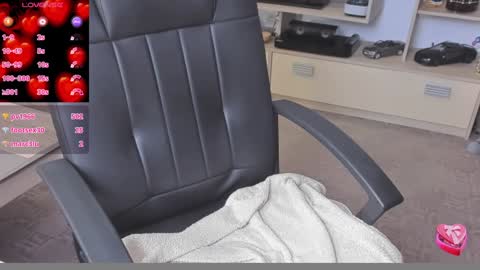 Snapshot of xxmodel69 chatting on 01.13.25 Nico online show from 01.13.25