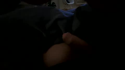 Snapshot of xxrommeoxx chatting on 01.04.25 xxrommeoxx online show from 01.04.25