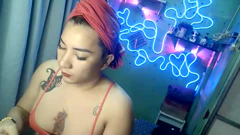 Snapshot of xxsassyfox chatting on 01.10.26 xxsassyfox online show from 01.10.26