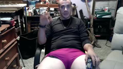 Snapshot of xxscubastevexxx chatting on 11.17.25 xxScubaStevexx online show from 11.17.25