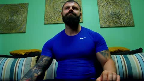 Snapshot of xxtreamleonard chatting on 04.17.26 Xtream Leonard online show from 04.17.26