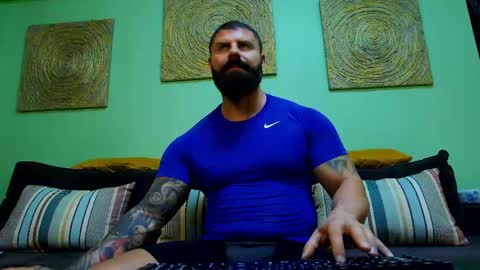 Snapshot of xxtreamleonard chatting on 04.22.26 Xtream Leonard online show from 04.22.26