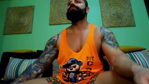 Snapshot of xxtreamleonard chatting on 05.28.26 Xtream Leonard online show from 05.28.26