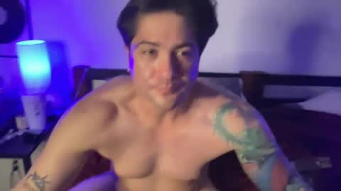 Snapshot of xxtremeinsertions chatting on 03.05.25 xxtremeinsertions online show from 03.05.25