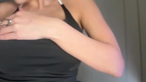 Snapshot of xxx_leila chatting on 03.23.26 xxx_leila online show from 03.23.26