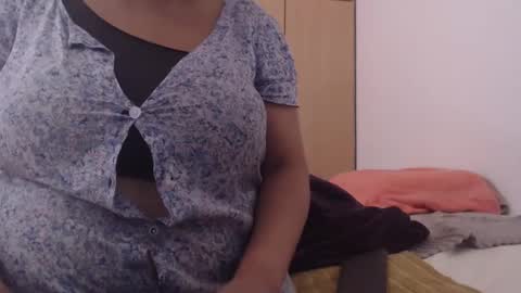 Snapshot of xxxbustybabe27x chatting on 01.31.25 Ayanda online show from 01.31.25