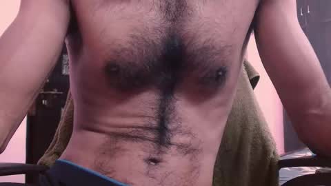 Snapshot of xxxcool_dude chatting on 10.29.25 Prince online show from 10.29.25