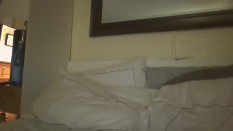 Snapshot of xxxelentdick chatting on 01.03.25 deeeeznutz online show from 01.03.25