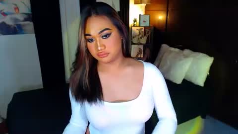 Snapshot of xxxgiganticoliviacummerxxx chatting on 12.07.24 OLIVIA online show from 12.07.24