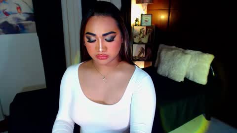 Snapshot of xxxgiganticoliviacummerxxx chatting on 12.11.24 OLIVIA online show from 12.11.24