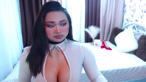 OLIVIA online show from 03.08.26