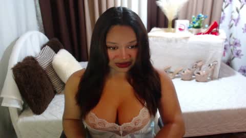 OLIVIA online show from 04.03.26