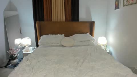 Snapshot of xxxkittysalazarxxx chatting on 12.21.24 Kitty online show from 12.21.24