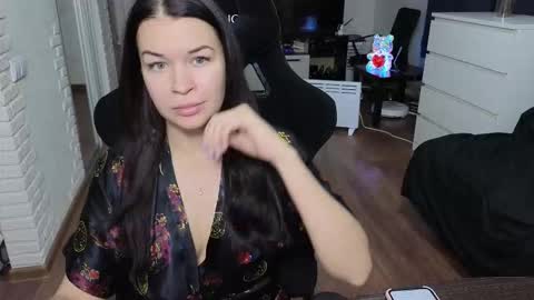 Snapshot of xxxkleoxxx chatting on 11.15.25 Alisa online show from 11.15.25