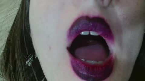 Lola online show from 01.05.25