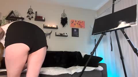 Snapshot of xxxlolalovexxx chatting on 09.10.25 Lola online show from 09.10.25