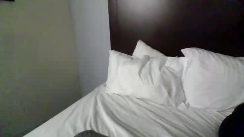 Snapshot of xxxmistymoansxxx chatting on 12.18.24 Misti online show from 12.18.24