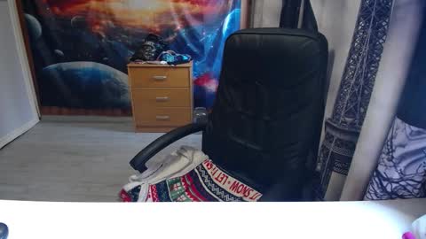 Lana online show from 10.15.25