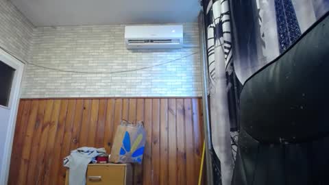 Snapshot of xxxnewlywedsxxx chatting on 01.12.26 Lana online show from 01.12.26