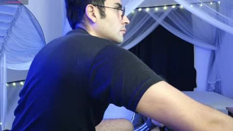 July and Fer online show from 04.21.26