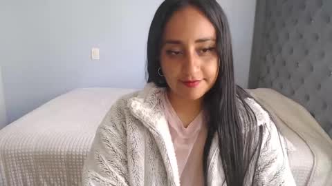 Snapshot of xxxvenus888 chatting on 09.12.25 Lunhaa   online show from 09.12.25