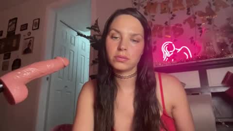 Snapshot of xyleialuv chatting on 12.08.24 Xylea Luv online show from 12.08.24