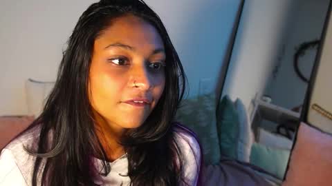 Snapshot of xzaramx chatting on 12.02.25 Zara online show from 12.02.25