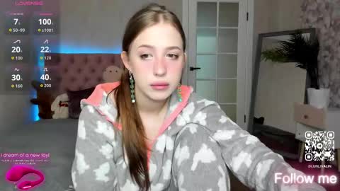 Lina online show from 09.26.25