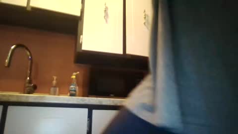 Snapshot of y98879 chatting on 05.31.26 y98879 online show from 05.31.26