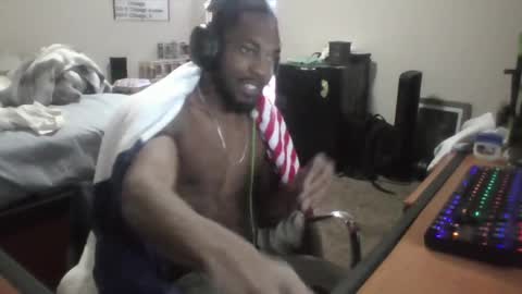 y_sticky online show from 03.10.25