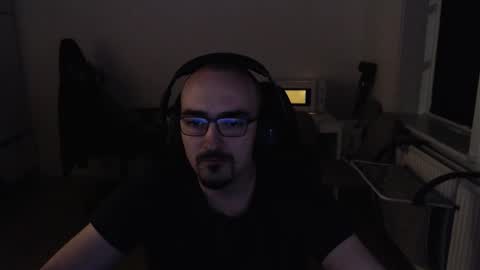 Snapshot of yamillamal157 chatting on 10.27.25 YamilLamal online show from 10.27.25