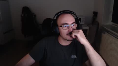 Snapshot of yamillamal157 chatting on 11.03.25 YamilLamal online show from 11.03.25