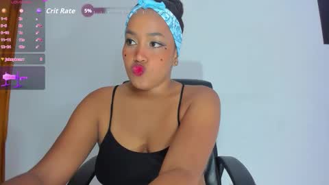 Snapshot of yamirawalker chatting on 11.02.25 Naomi online show from 11.02.25