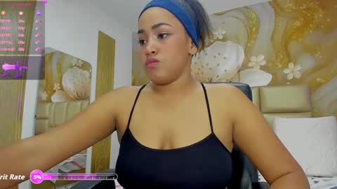 Snapshot of yamirawalker chatting on 11.18.25 Naomi online show from 11.18.25