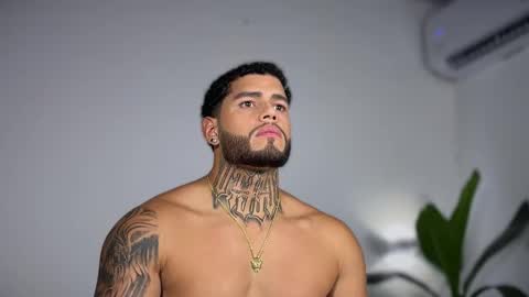 Snapshot of yamp_bigcock chatting on 11.02.25 yamp sambrano online show from 11.02.25