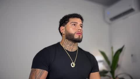 Snapshot of yamp_bigcock chatting on 11.15.25 yamp sambrano online show from 11.15.25