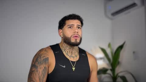 Snapshot of yamp_bigcock chatting on 11.15.25 yamp sambrano online show from 11.15.25