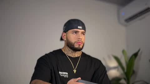 Snapshot of yamp_bigcock chatting on 11.17.25 yamp sambrano online show from 11.17.25